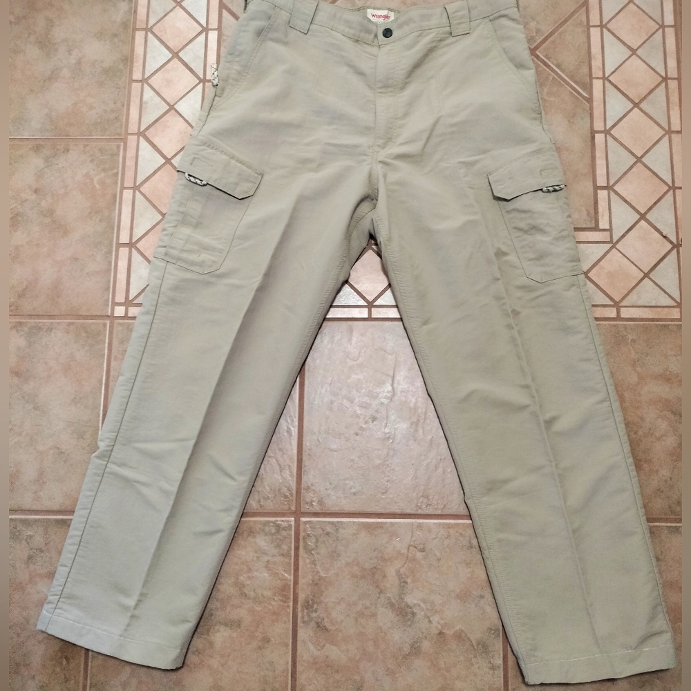 Men's 38 x 31 lightweight pants